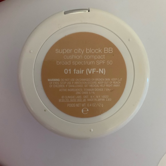 Clinique super City Cushion Compact Deep - Picture 5 of 5
